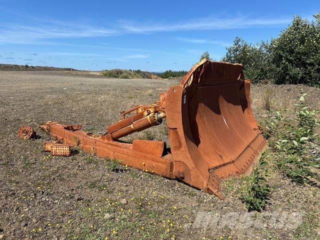 Komatsu D155 Cuchillas
