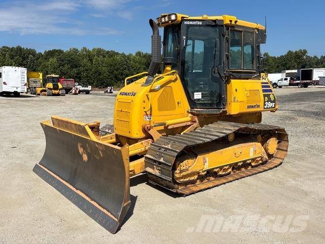 Komatsu D39PX-24 Rupsdozers