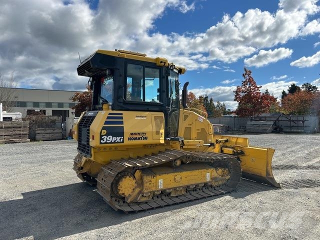 Komatsu D39PXI-24 Гусеничные бульдозеры