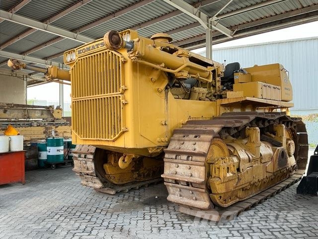 Komatsu D455A-1 Buldozer sobre oruga