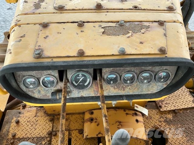 Komatsu D455A-1 Buldozer sobre oruga
