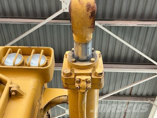 Komatsu D455A-1 Buldozer sobre oruga