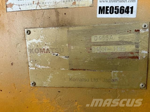 Komatsu D455A-1 Buldozer sobre oruga
