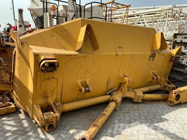 Komatsu D455A-1 Buldozer sobre oruga