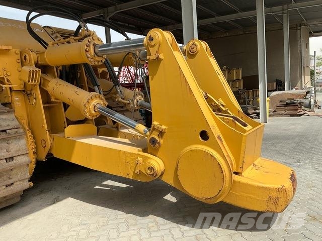 Komatsu D455A-1 Buldozer sobre oruga