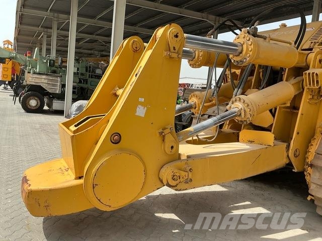 Komatsu D455A-1 Buldozer sobre oruga