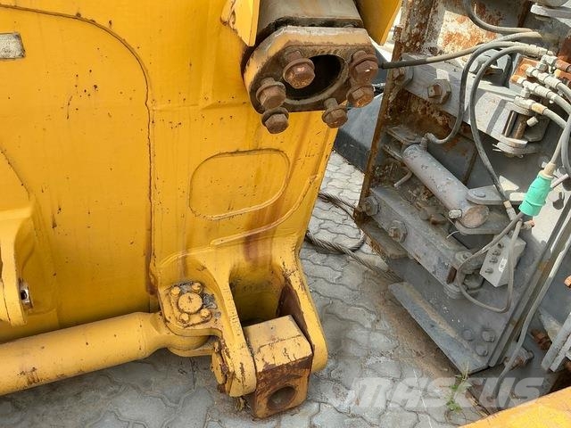 Komatsu D455A-1 Buldozer sobre oruga