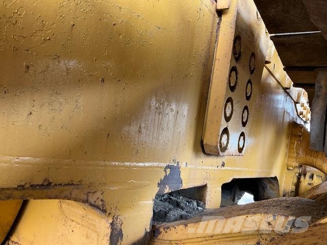 Komatsu D455A-1 Buldozer sobre oruga