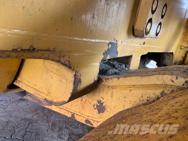 Komatsu D455A-1 Buldozer sobre oruga