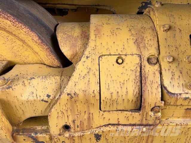 Komatsu D455A-1 Buldozer sobre oruga
