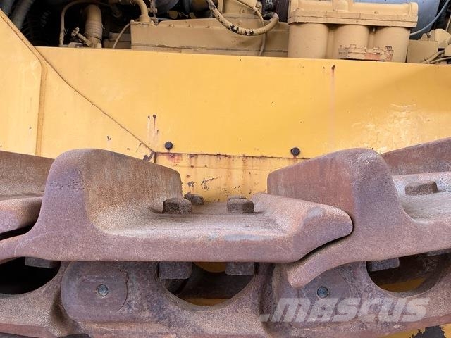 Komatsu D455A-1 Buldozer sobre oruga