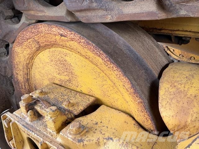 Komatsu D455A-1 Buldozer sobre oruga