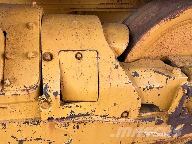 Komatsu D455A-1 Buldozer sobre oruga