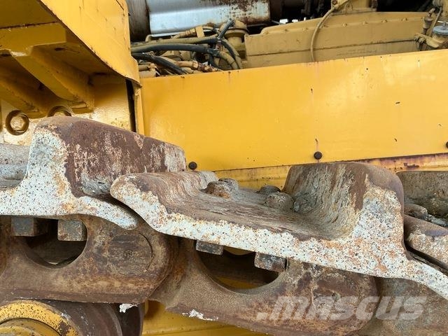 Komatsu D455A-1 Buldozer sobre oruga