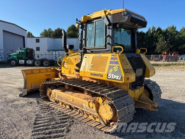 Komatsu D51PXI-24 Гусеничные бульдозеры