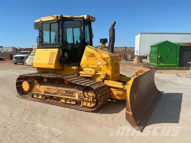 Komatsu D51PXI-24 Гусеничные бульдозеры