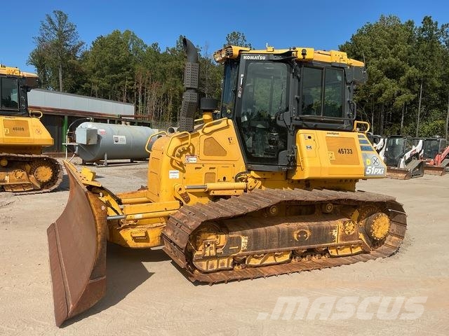 Komatsu D51PXi-24 Гусеничные бульдозеры