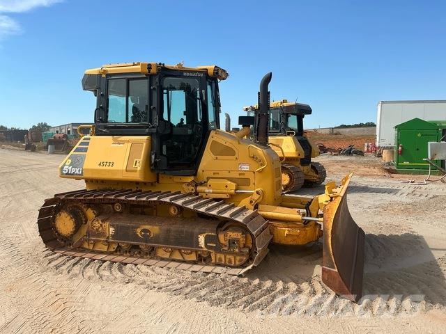 Komatsu D51PXi-24 Гусеничные бульдозеры