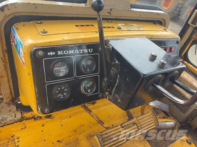 Komatsu D53P-18 Bouteurs sur chenilles