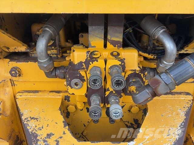 Komatsu D53P-18 Bouteurs sur chenilles