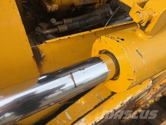 Komatsu D53P-18 Bouteurs sur chenilles