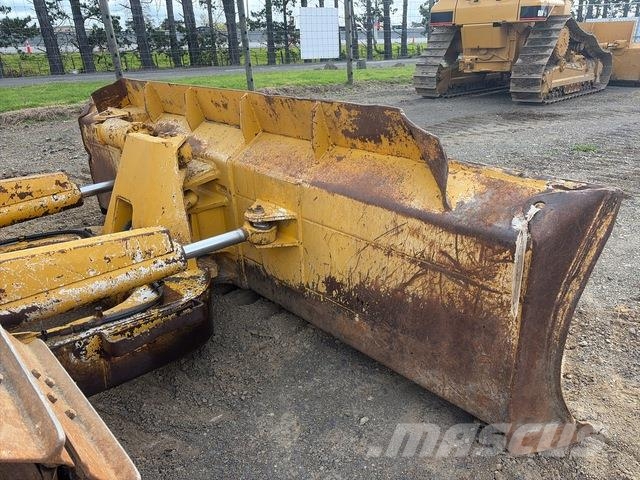 Komatsu D53P-18 Bouteurs sur chenilles