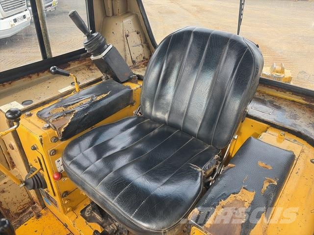Komatsu D53P-18 Bouteurs sur chenilles
