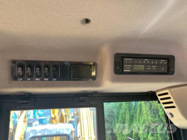 Komatsu D61PX-23 Buldožeri guseničari