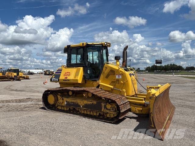 Komatsu D61PX-24 Buldožeri gusjeničari