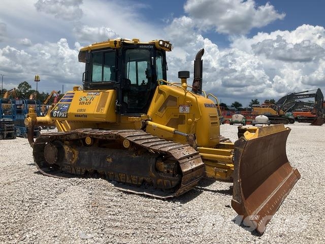 Komatsu D61PXI-24 Vikšriniai buldozeriai