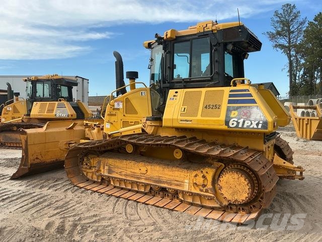Komatsu D61PXi-24 Гусеничные бульдозеры
