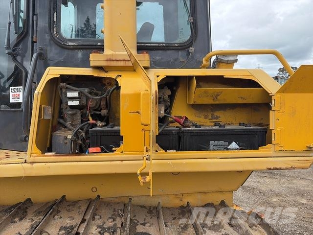 Komatsu D65EX-15 Spycharki gąsienicowe