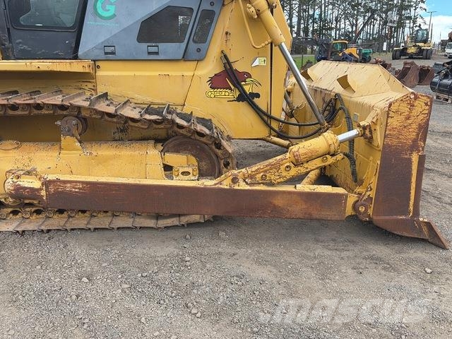 Komatsu D65EX-15 Spycharki gąsienicowe