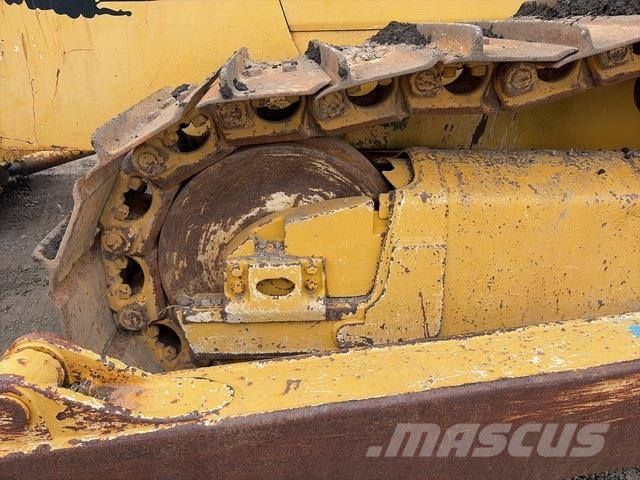 Komatsu D65EX-15 Spycharki gąsienicowe