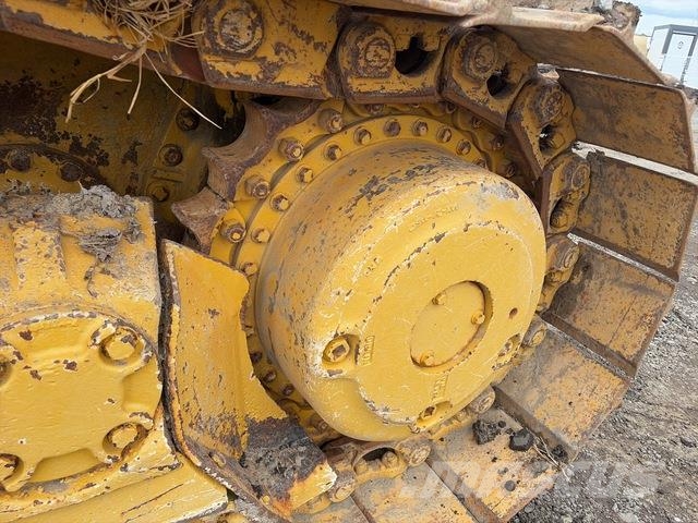 Komatsu D65EX-15 Spycharki gąsienicowe