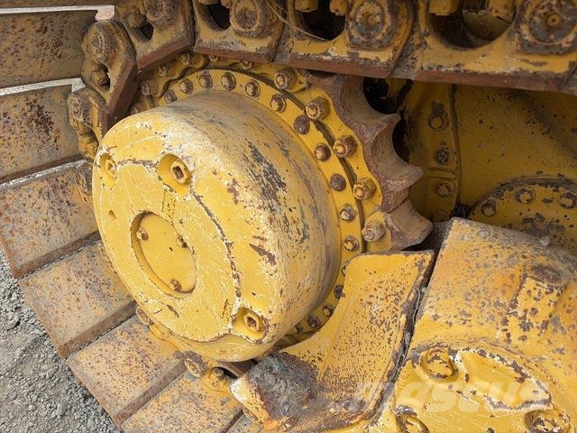 Komatsu D65EX-15 Spycharki gąsienicowe