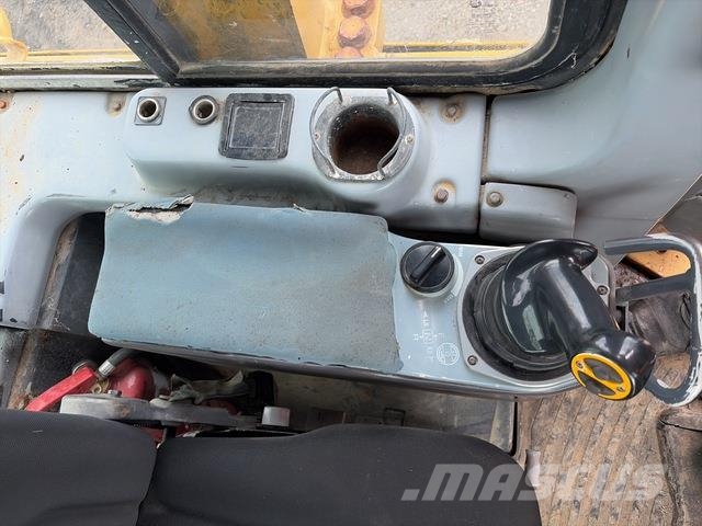Komatsu D65EX-15 Spycharki gąsienicowe