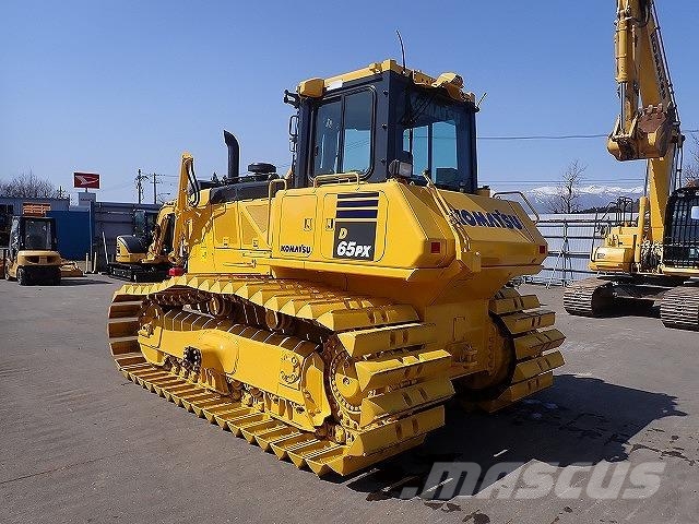 Komatsu D65PX-18 크롤러 도저