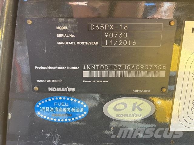 Komatsu D65PX-18 크롤러 도저