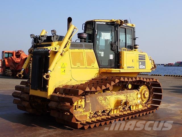 Komatsu D65PX-18 크롤러 도저
