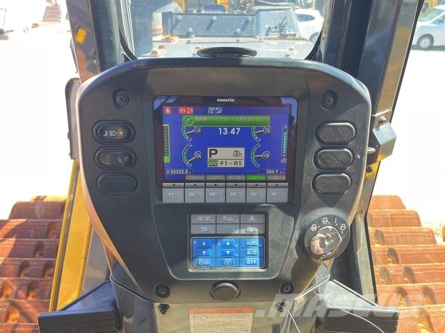 Komatsu D65PX-18 크롤러 도저
