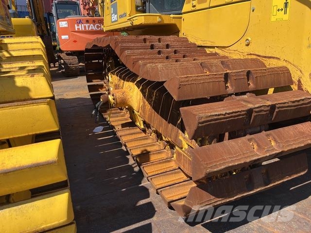 Komatsu D65PX-18 크롤러 도저