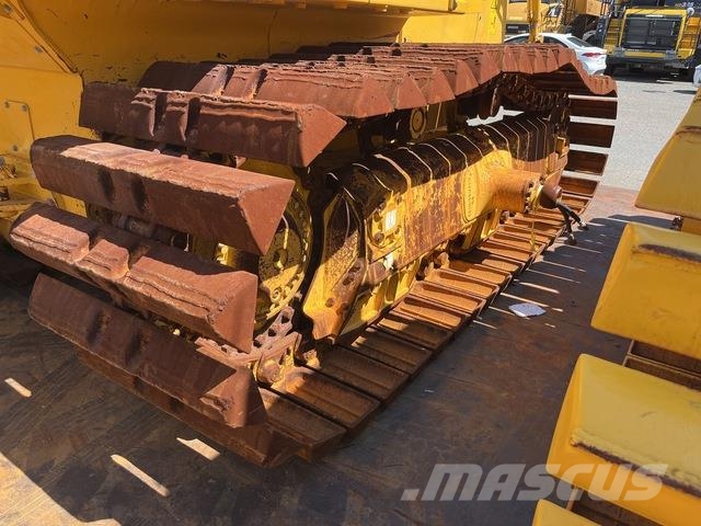 Komatsu D65PX-18 크롤러 도저