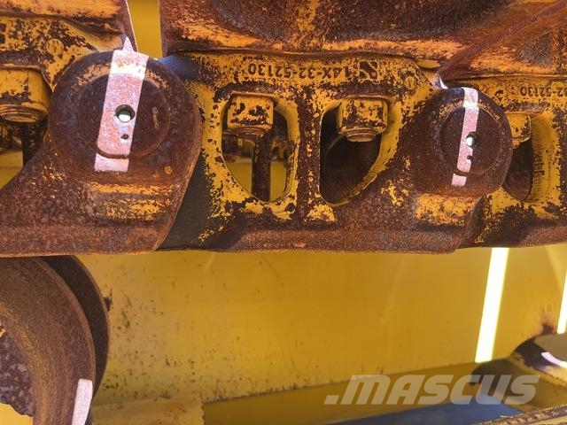 Komatsu D65PX-18 크롤러 도저