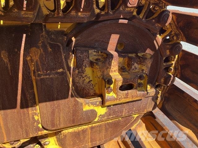 Komatsu D65PX-18 크롤러 도저