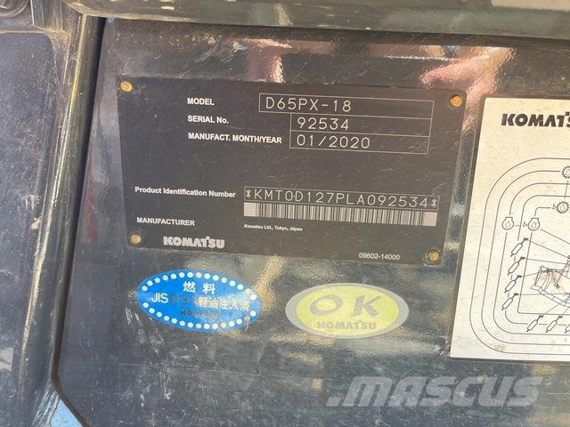 Komatsu D65PX-18 크롤러 도저