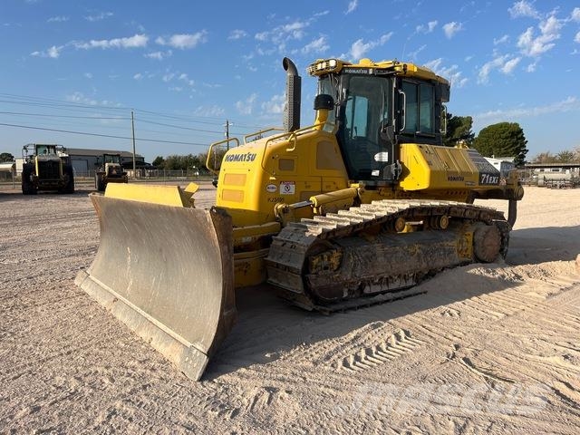 Komatsu D71EXI-24 Kāpurķēžu buldozeri