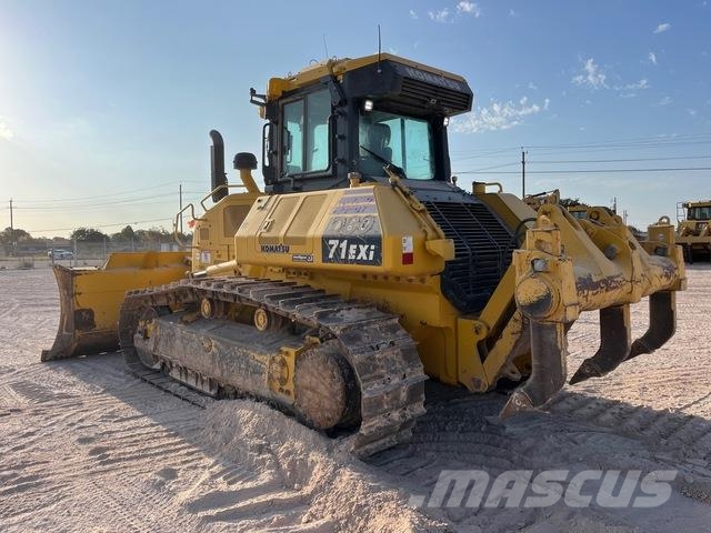 Komatsu D71EXI-24 Kāpurķēžu buldozeri