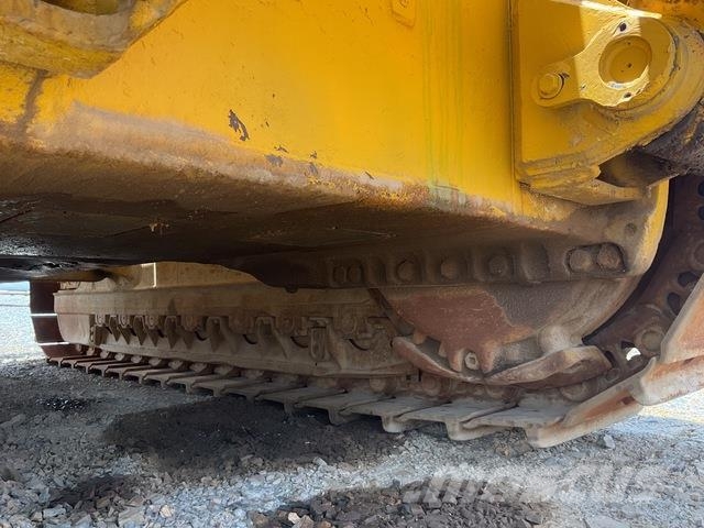Komatsu D85EX-15 履帶推土機