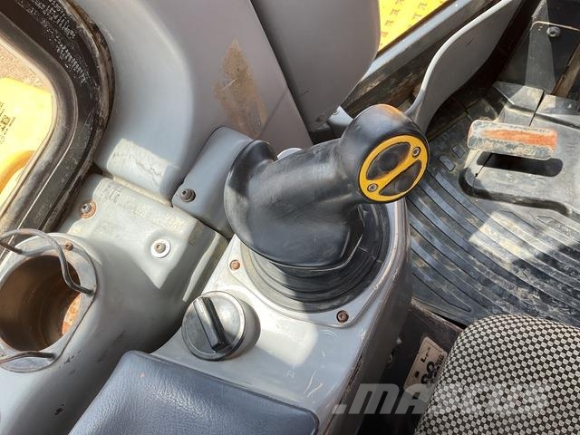 Komatsu D85EX-15 履帶推土機